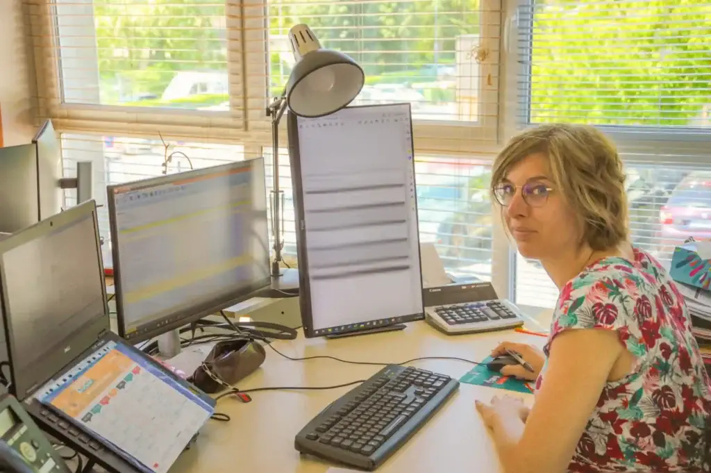 Victoria, gestionnaire de paie chez Adheo