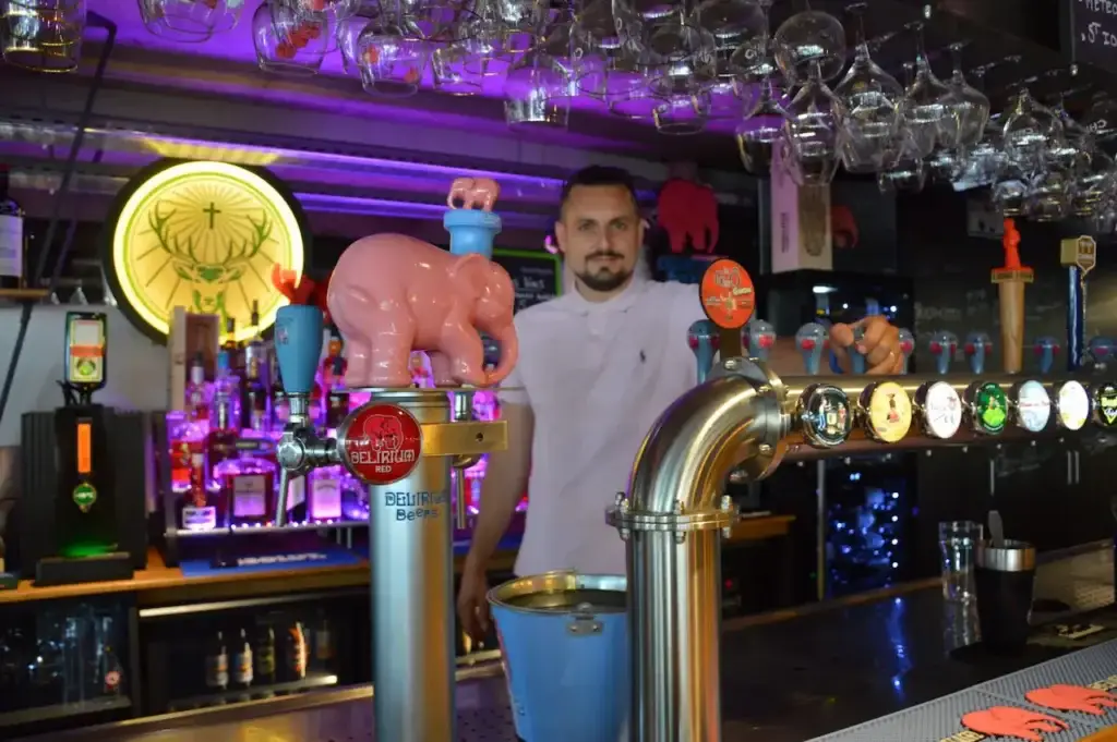 Vincent Robert, gérant du Little Délirium Café et du Café des Trolls à Nancy